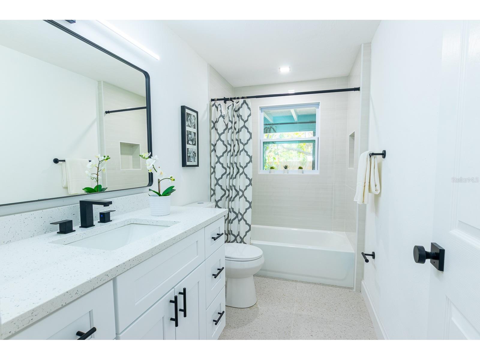 420 Archibald Avenue Sarasota FL 34243 A4687979 image24