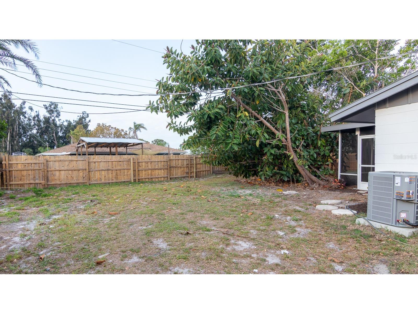 420 Archibald Avenue Sarasota FL 34243 A4687979 image30