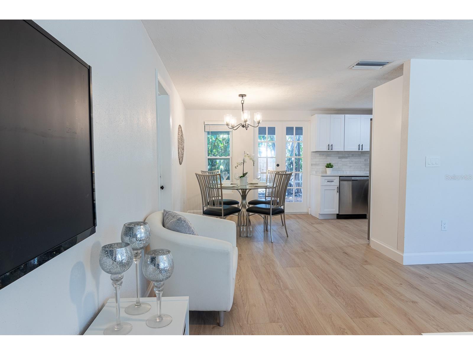 420 Archibald Avenue Sarasota FL 34243 A4687979 image8