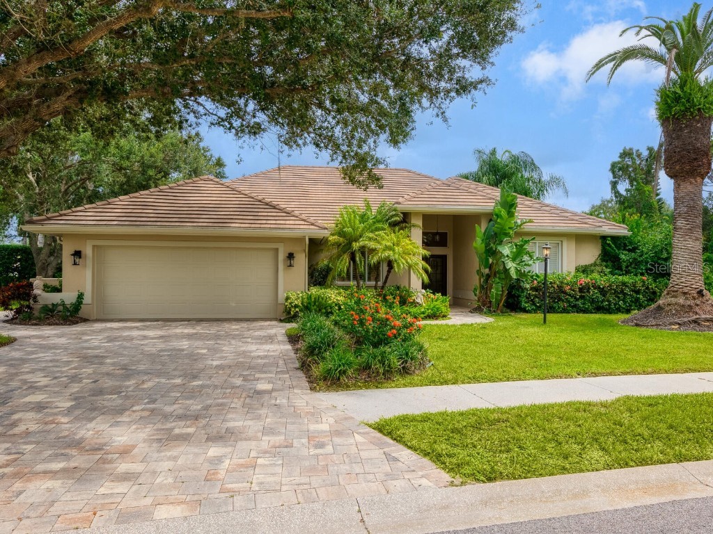 420 Autumn Chase Drive Venice FL 34292 A4611194 image1