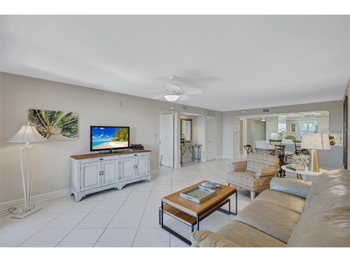 420 Beach Road #203 Sarasota FL 34242 A4631493 image20