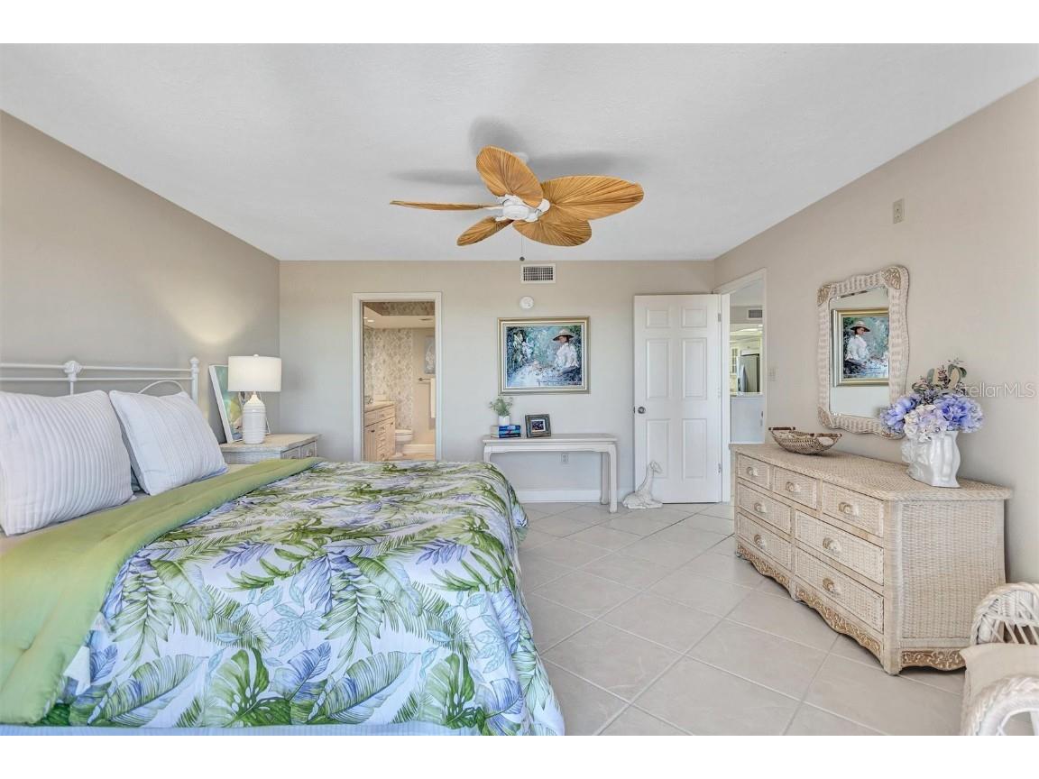 420 Beach Road #203 Sarasota FL 34242 A4631493 image35
