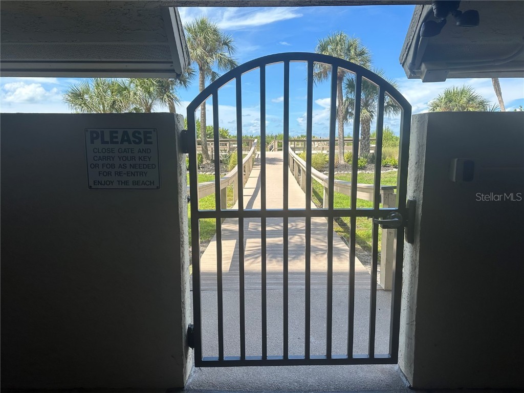 420 Beach Road #203 Sarasota FL 34242 A4631493 image48