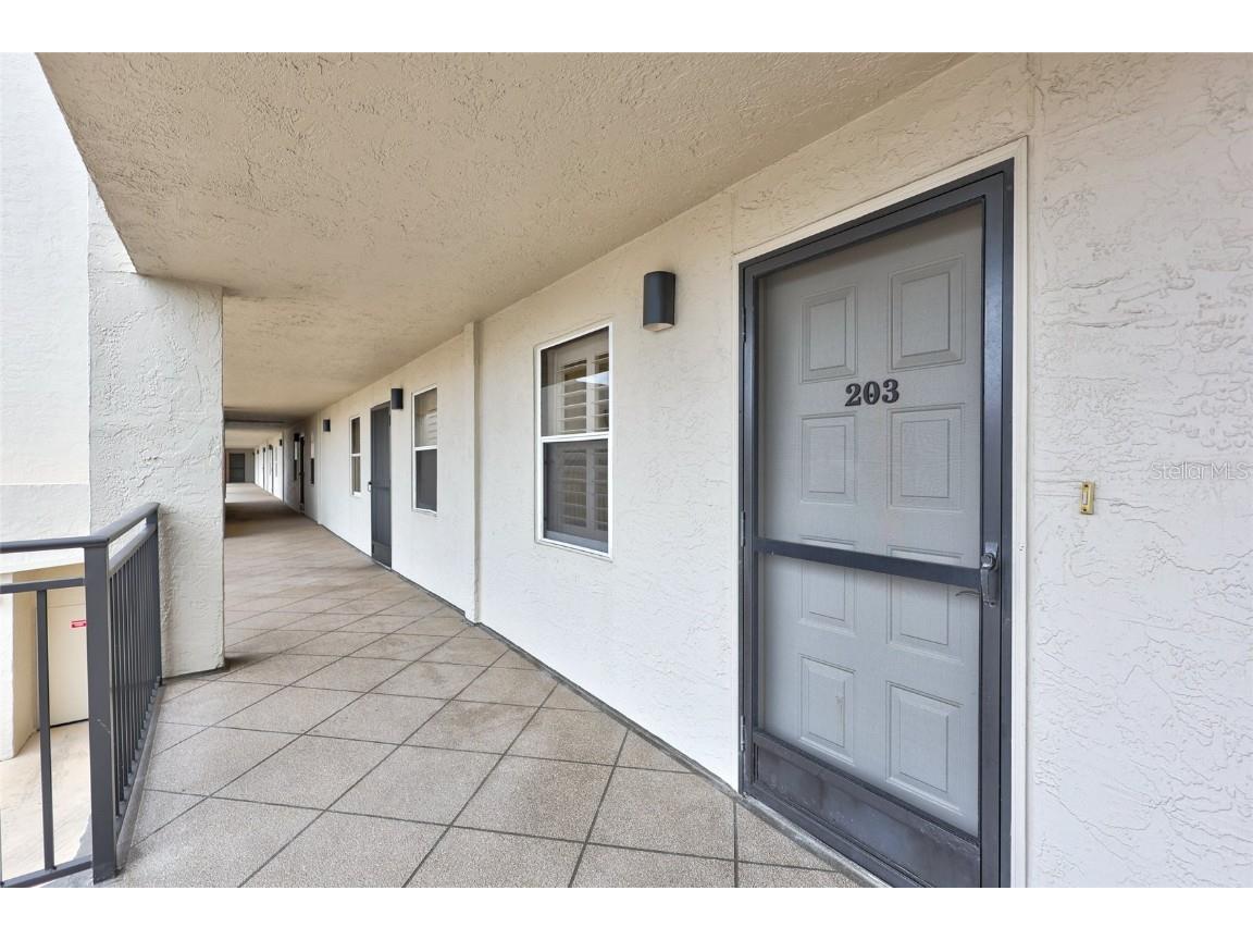 420 Beach Road #203 Sarasota FL 34242 A4631493 image5