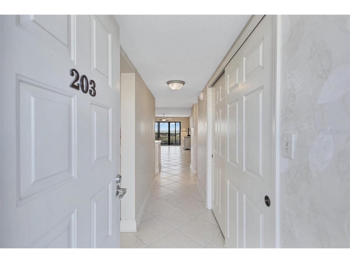 420 Beach Road #203 Sarasota FL 34242 A4631493 image6