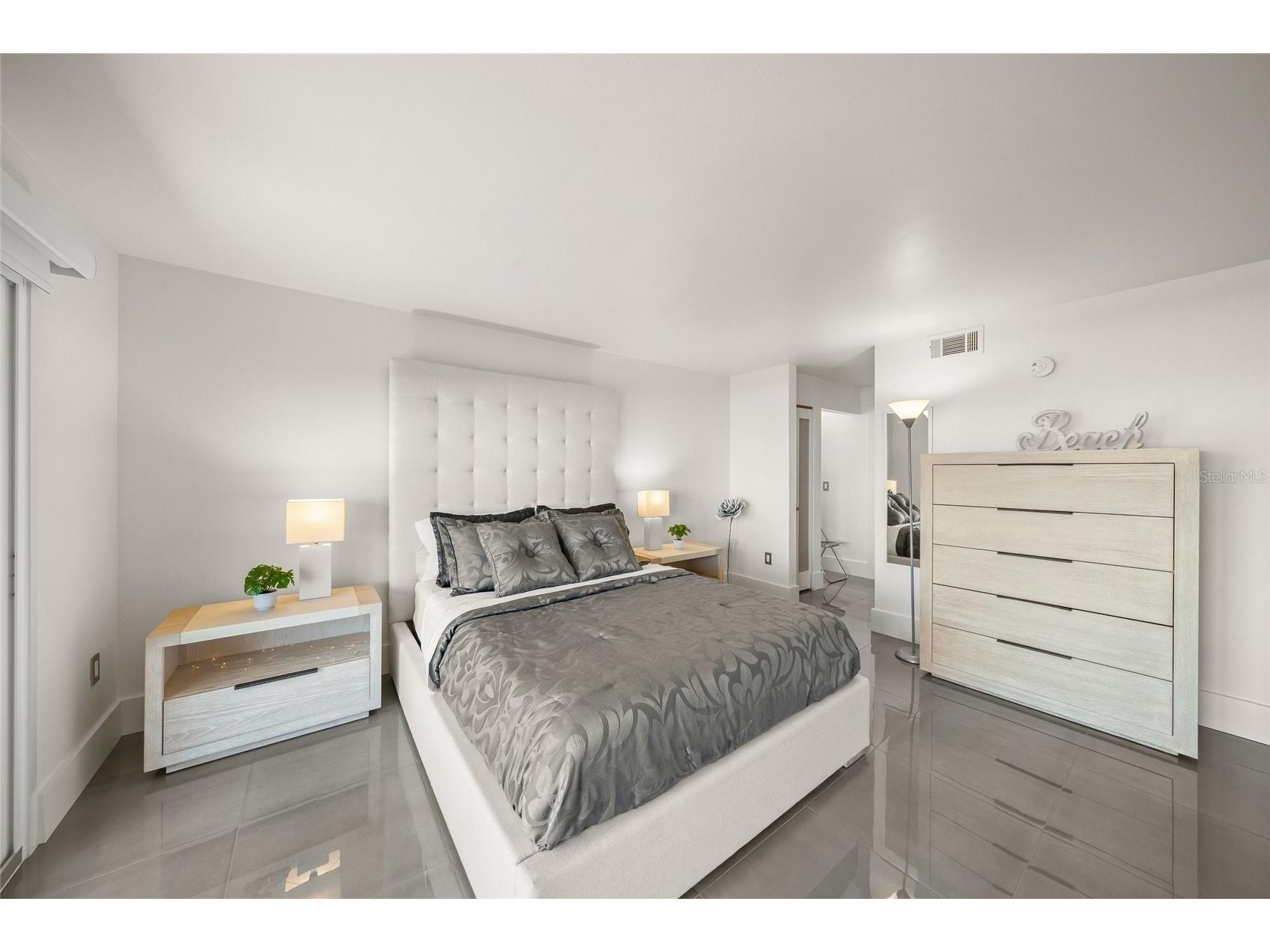 420 Beach Road #606 Sarasota FL 34242 - GULF OF MEXICO A4683822 image25