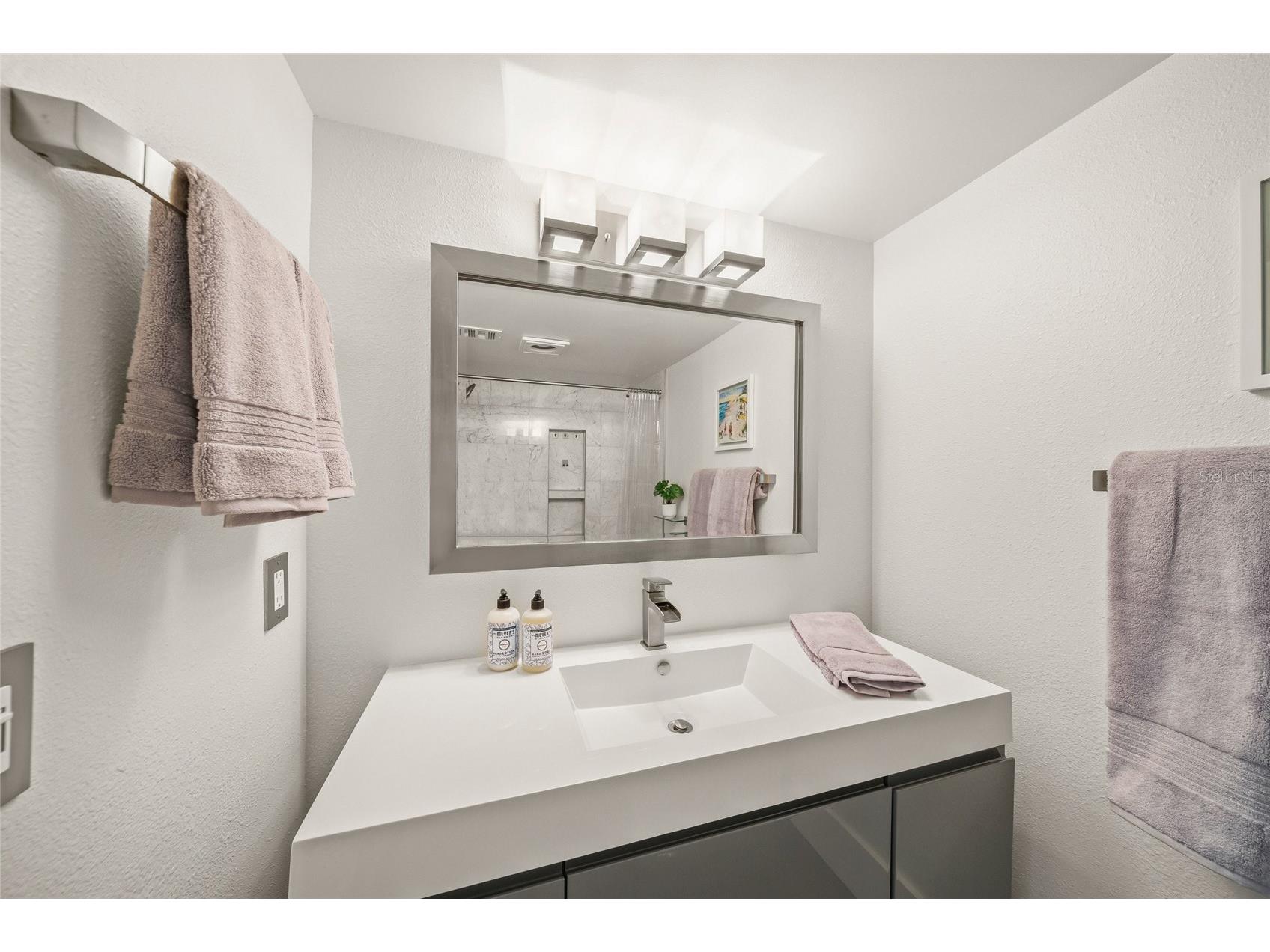 420 Beach Road #606 Sarasota FL 34242 - GULF OF MEXICO A4683822 image29