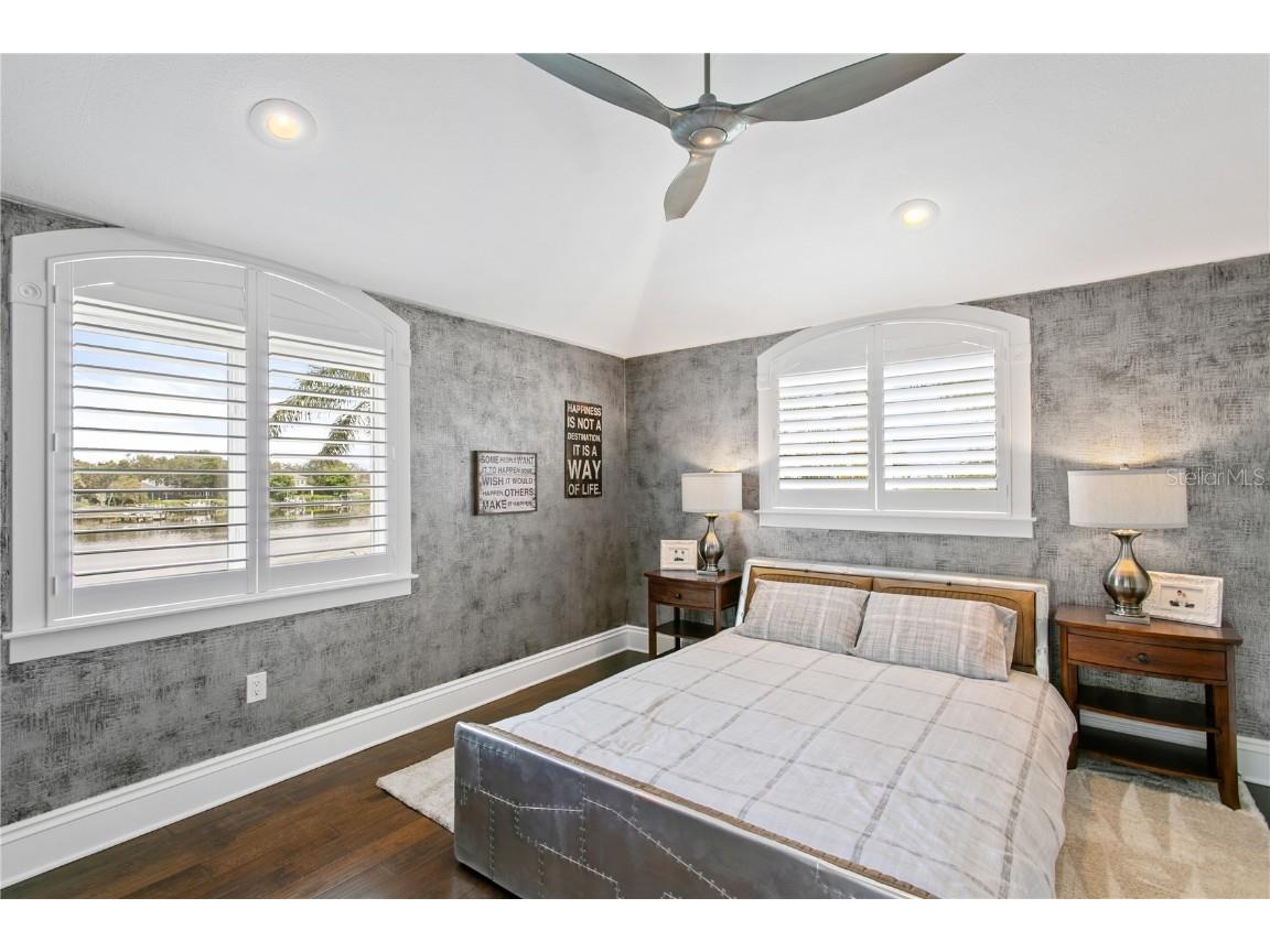 420 Coffee Pot Riviera NE Saint Petersburg FL 33704 - COFFEE POT BAYOU U8248639 image42