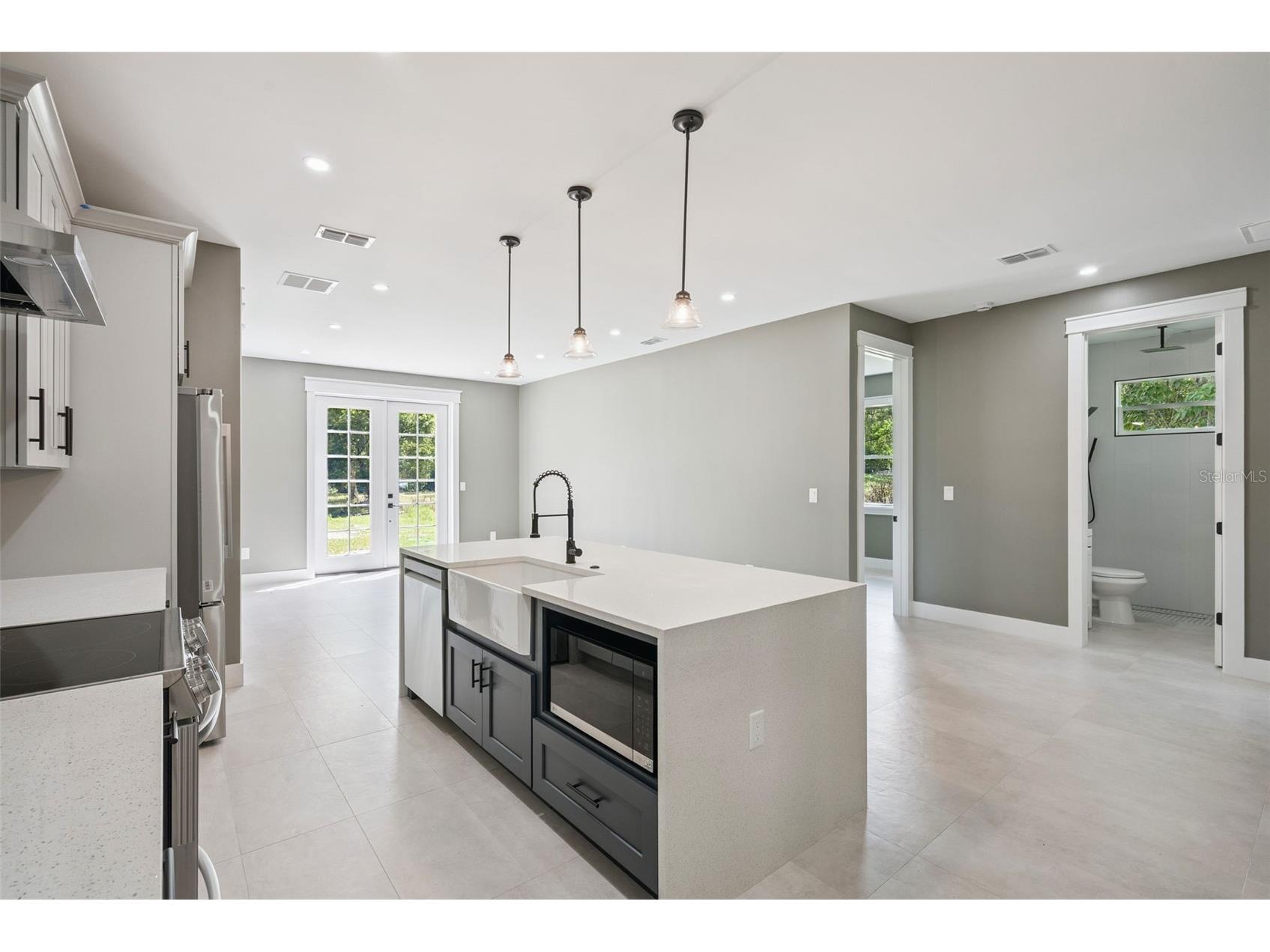 420 E 10th Street Apopka FL 32703 O6401303 image3