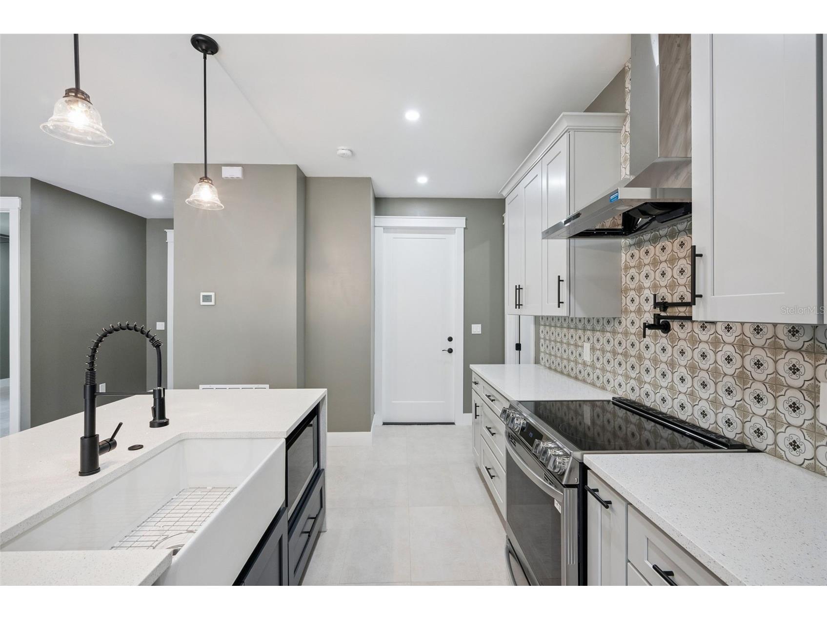 420 E 10th Street Apopka FL 32703 O6401303 image6
