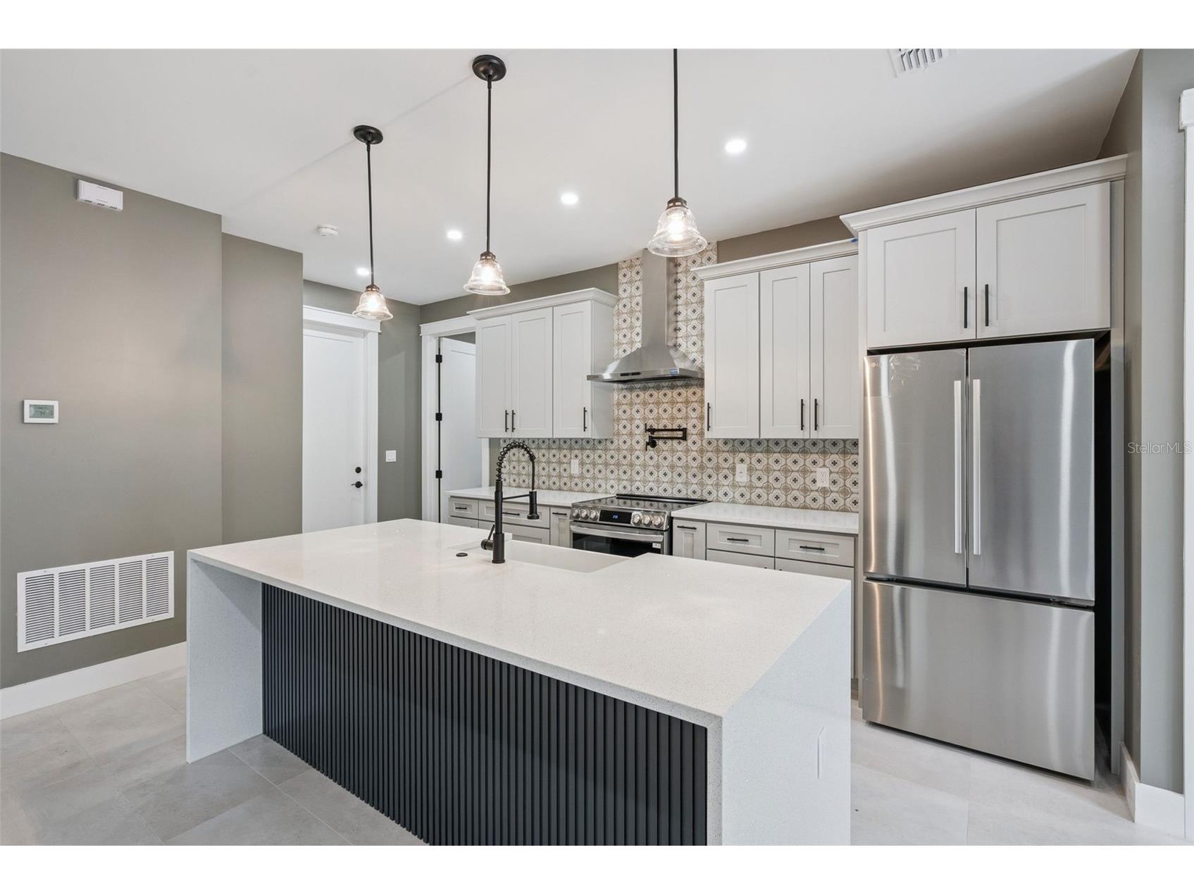 420 E 10th Street Apopka FL 32703 O6401303 image7