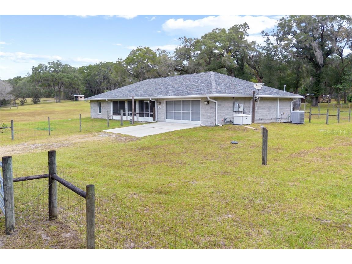 420 Glenwood Road Deland FL 32720 V4946063 image3