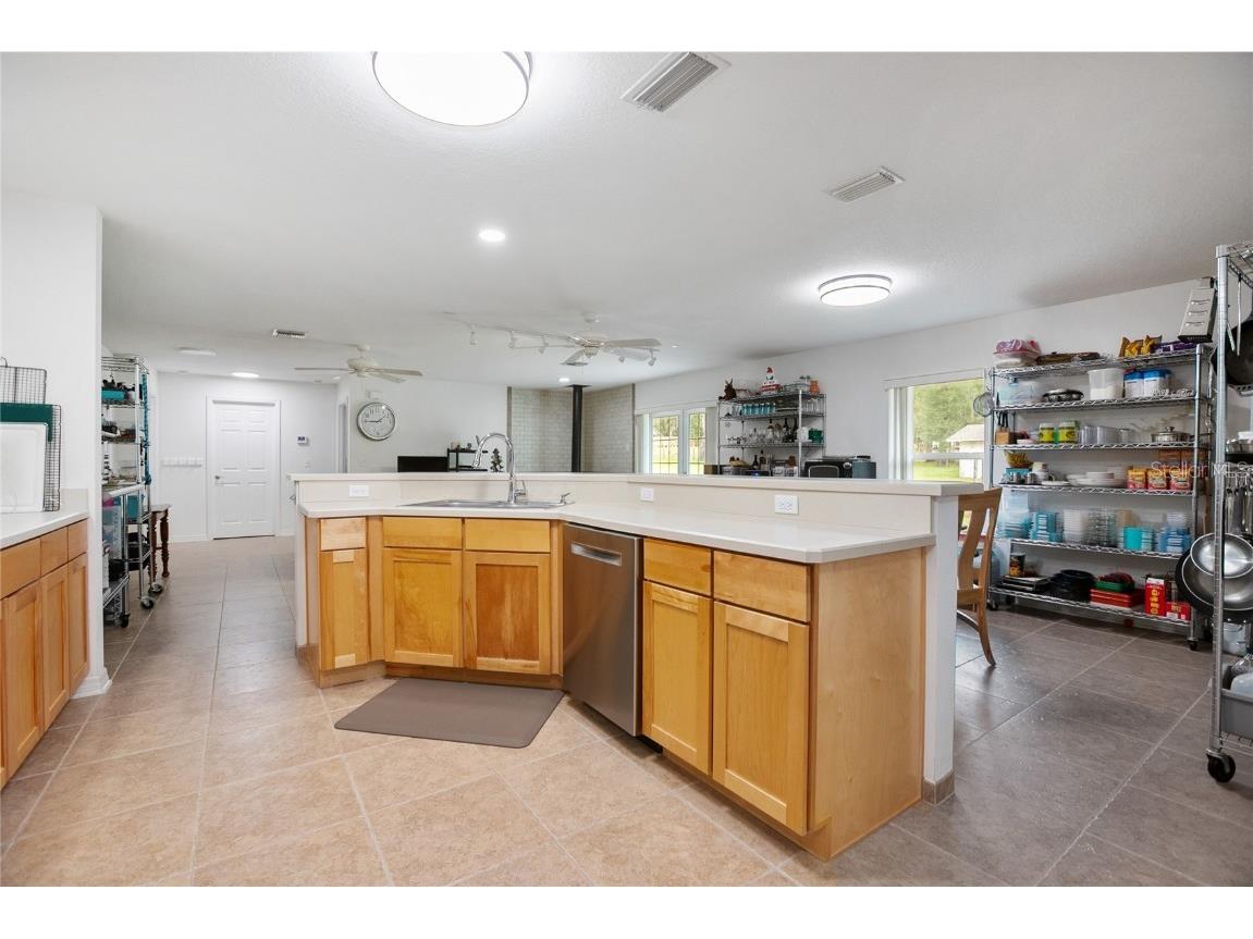 420 Glenwood Road Deland FL 32720 V4946063 image5