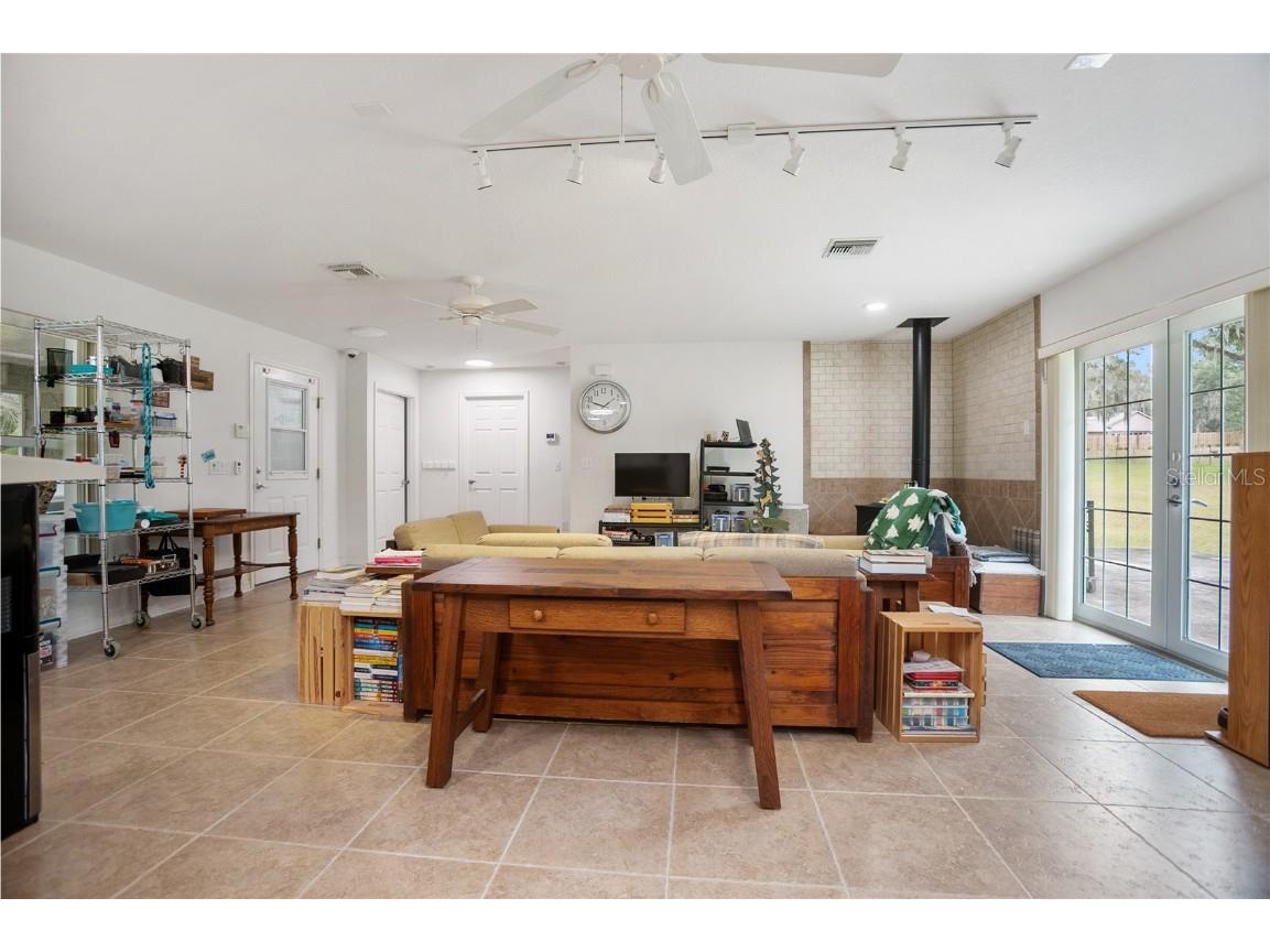 420 Glenwood Road Deland FL 32720 V4946063 image9