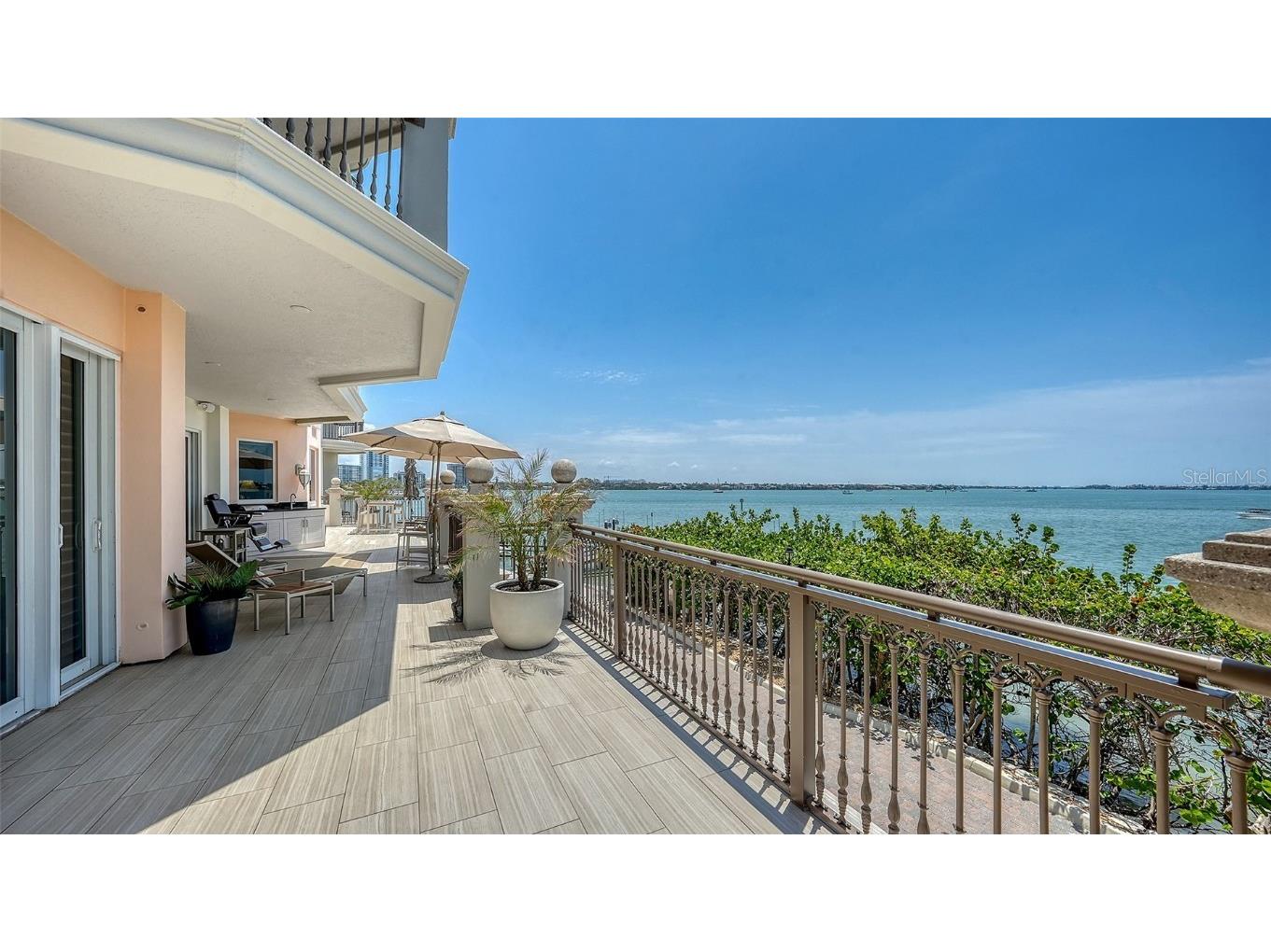 420 Golden Gate Point #200A Sarasota FL 34236 - SARASOTA BAY A4652440 image47