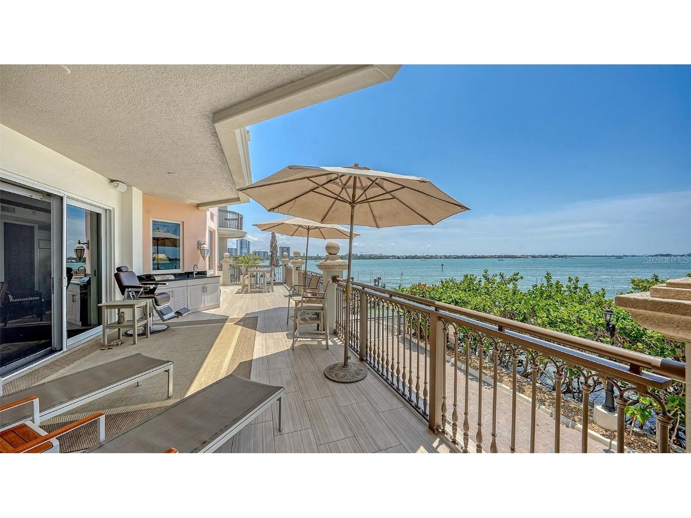 420 Golden Gate Point #200A Sarasota FL 34236 - SARASOTA BAY A4652440 image49