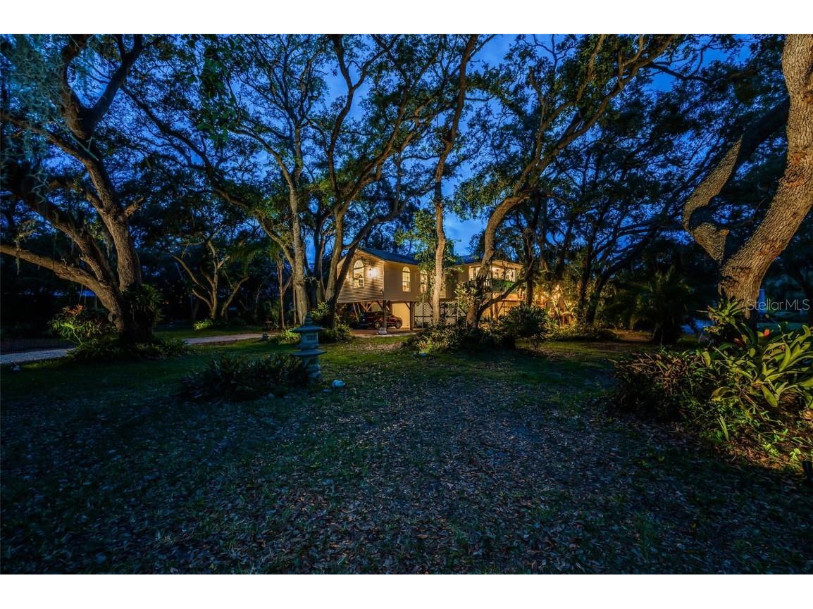 420 Hanby Street Crystal Beach FL 34681 TB8384267 image1