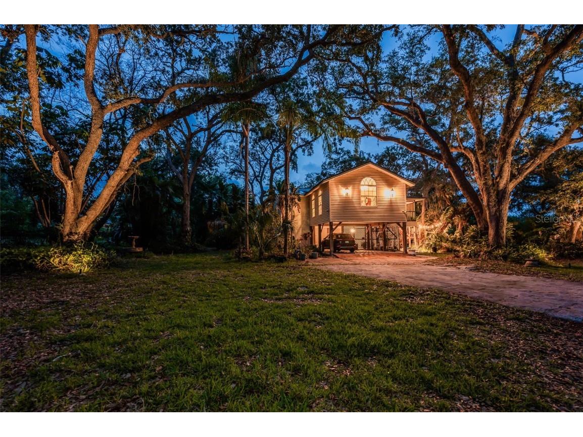 420 Hanby Street Crystal Beach FL 34681 TB8384267 image14