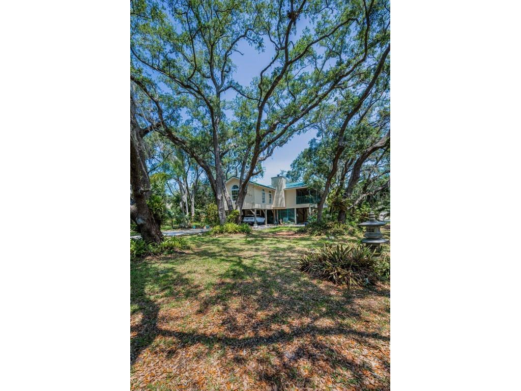420 Hanby Street Crystal Beach FL 34681 TB8384267 image15