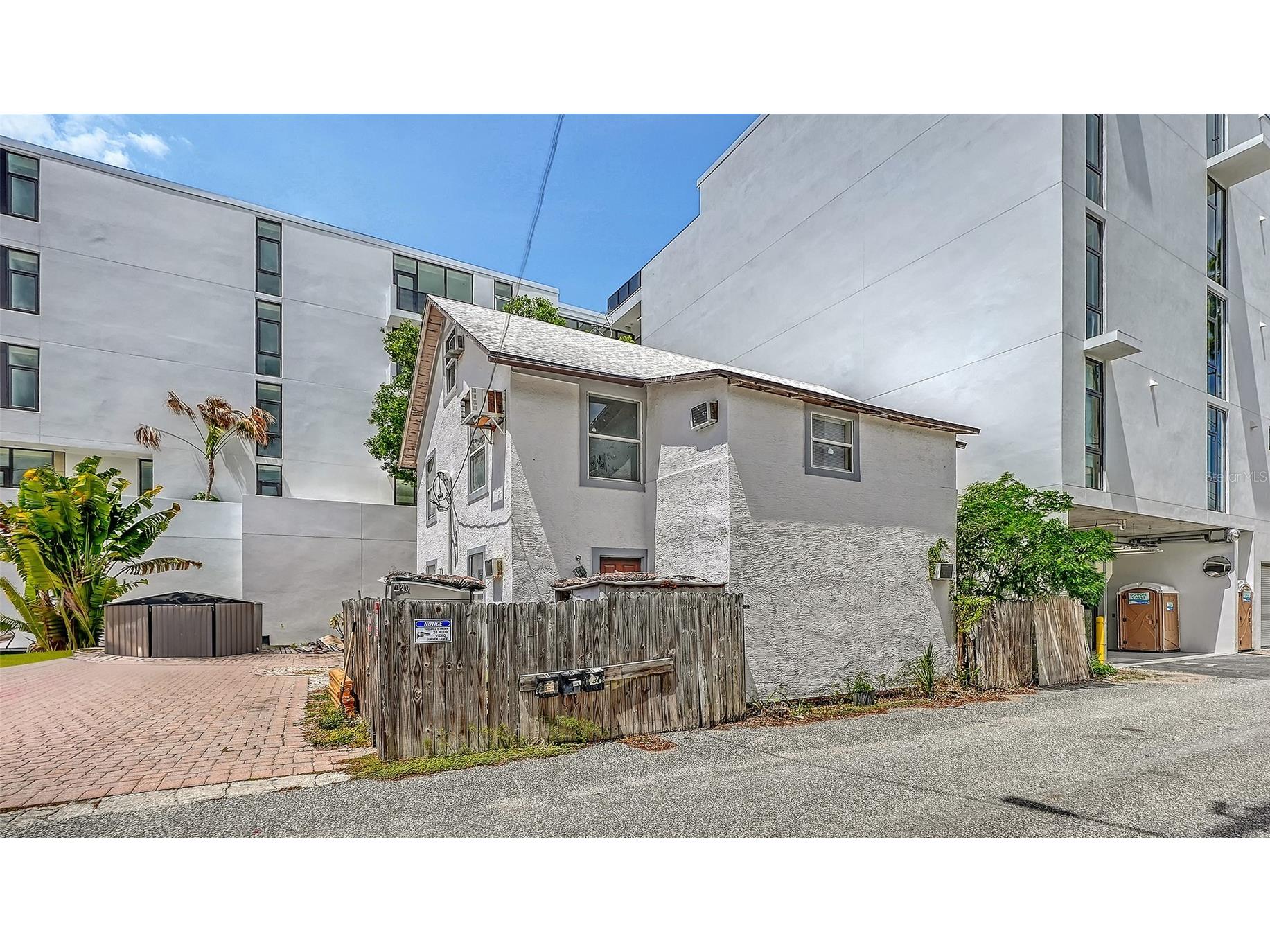 420 Kumquat Court Sarasota FL 34236 A4689791 image3
