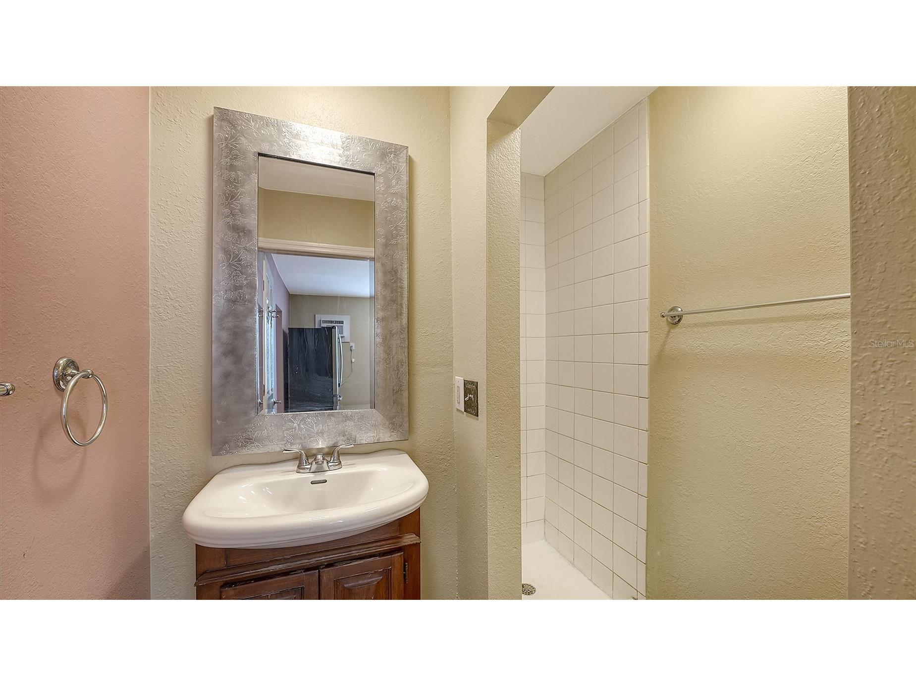 420 Kumquat Court Sarasota FL 34236 A4689791 image50