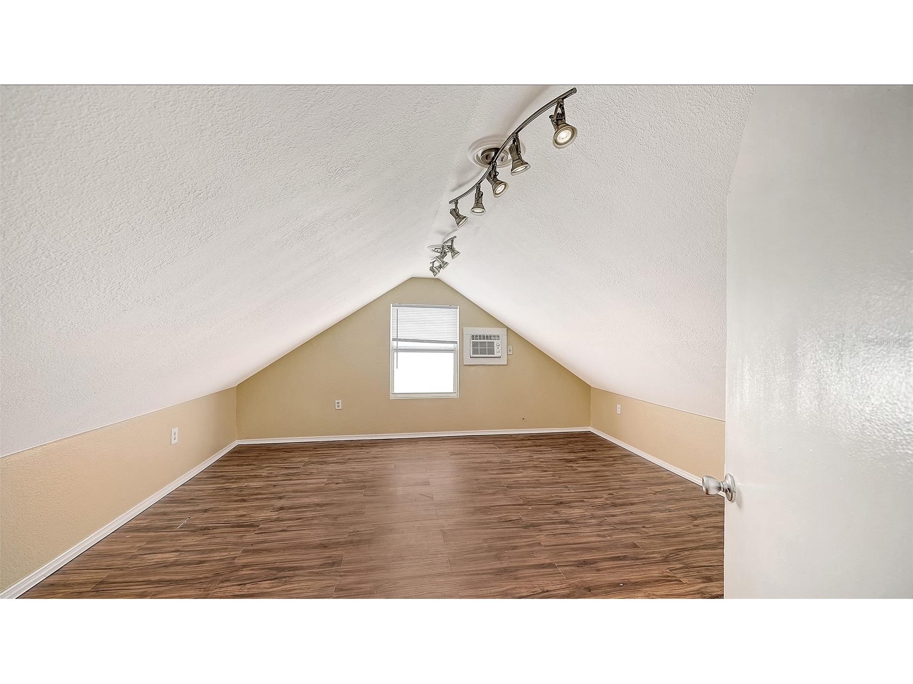 420 Kumquat Court Sarasota FL 34236 A4689791 image52