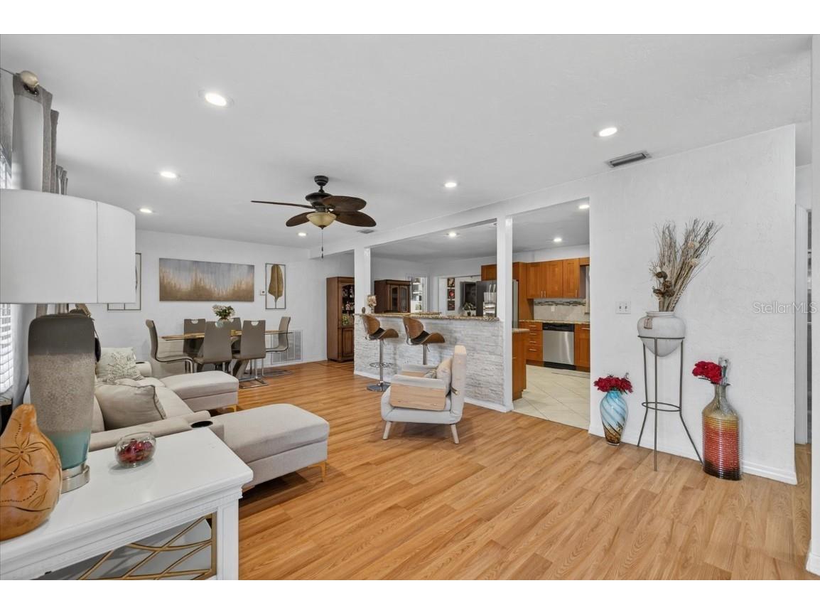 420 Lewis Boulevard SE Saint Petersburg FL 33705 TB8419501 image22
