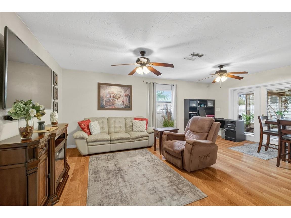 420 Lewis Boulevard SE Saint Petersburg FL 33705 TB8419501 image7