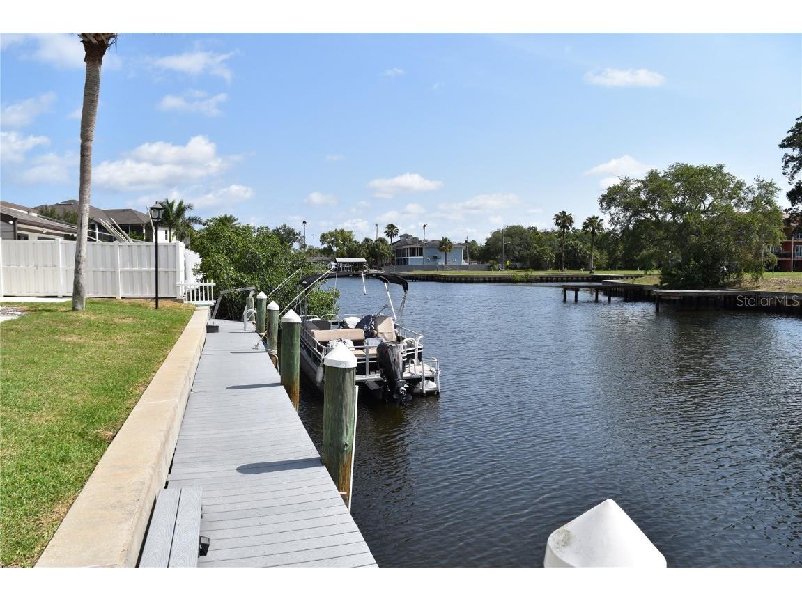 420 Moorings Cove Drive #420 Tarpon Springs FL 34689 TB8386780 image39