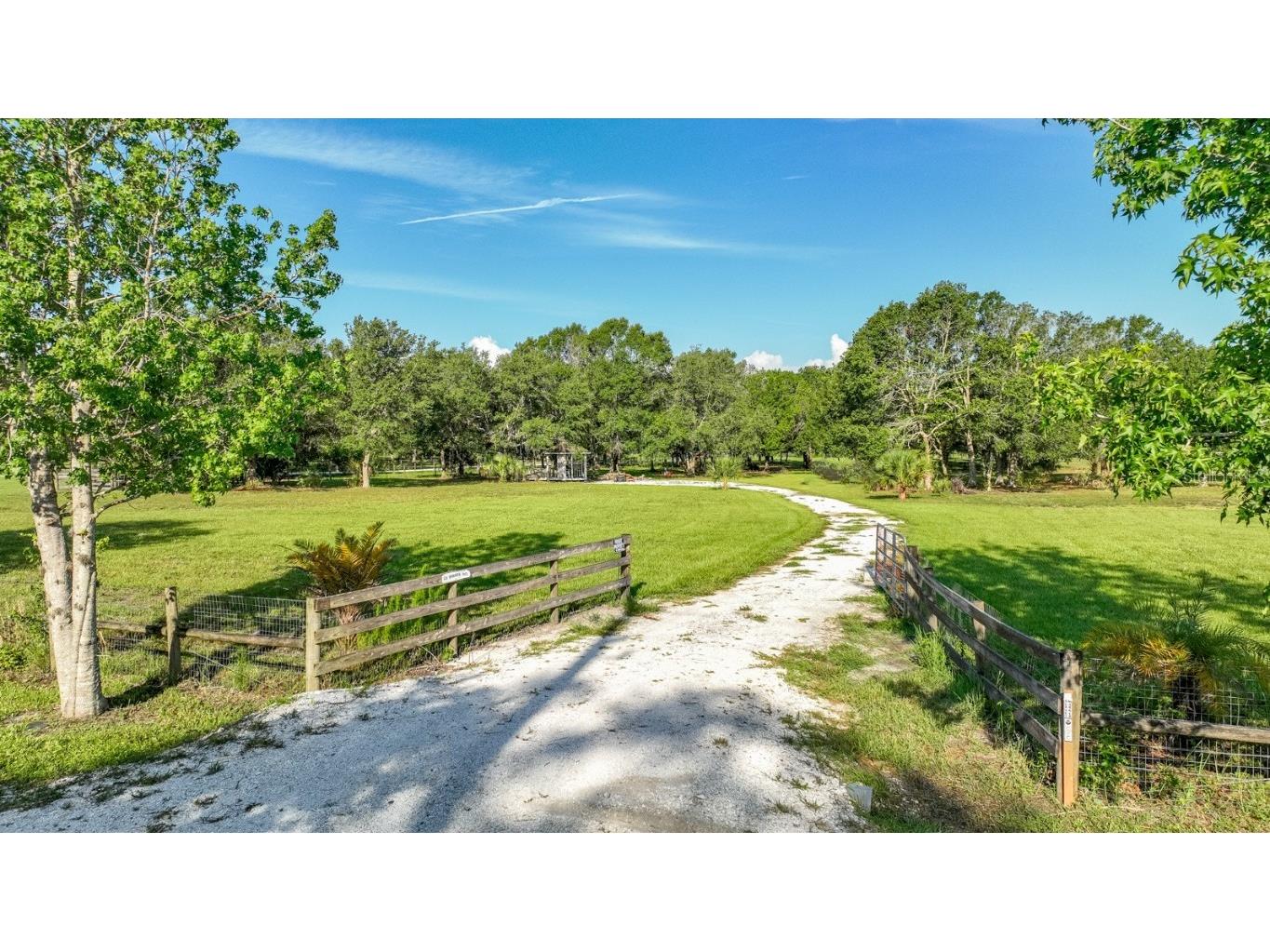 420 Myakka Road Sarasota FL 34240 A4574336 image1