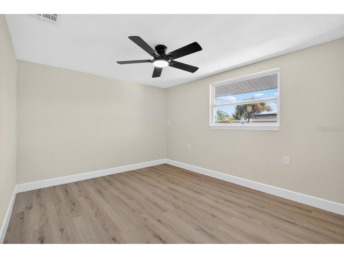 420 Palm Creek Drive Englewood FL 34223 TB8439993 image20