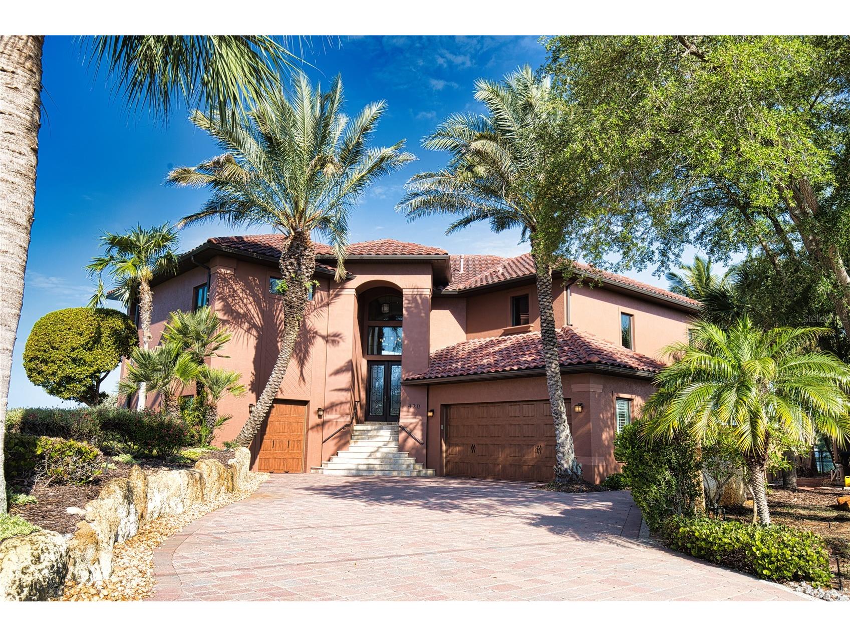 420 Palmetto Crescent Nokomis FL 34275 - LYONS BAY A4689775 image1