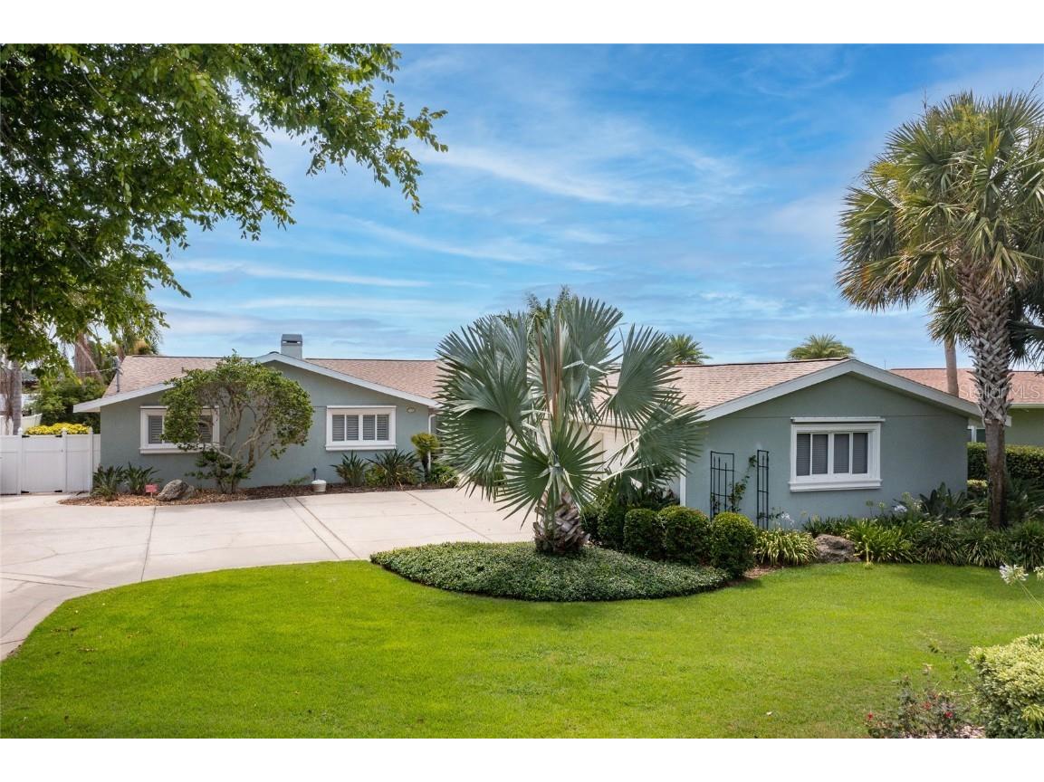 420 Riverside Drive Ormond Beach FL 32176 - INTRACOASTAL/ HALIFAX RIVER V4936913 image1