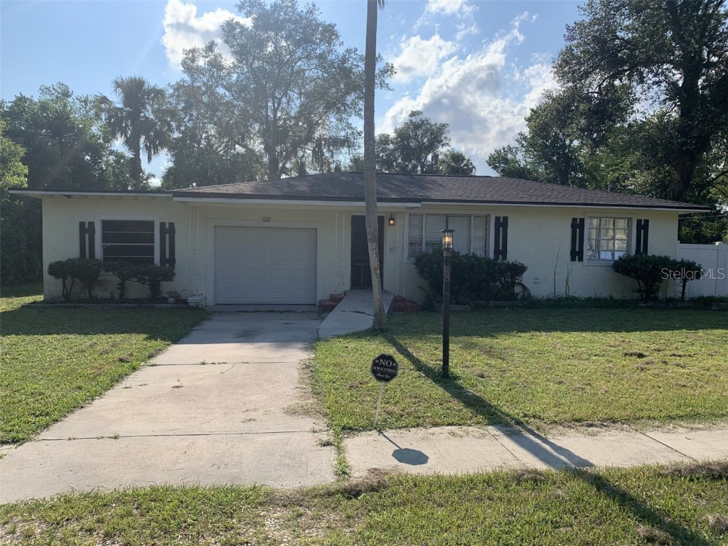 420 S Montgomery Avenue Deland FL 32720 V4944606 image1