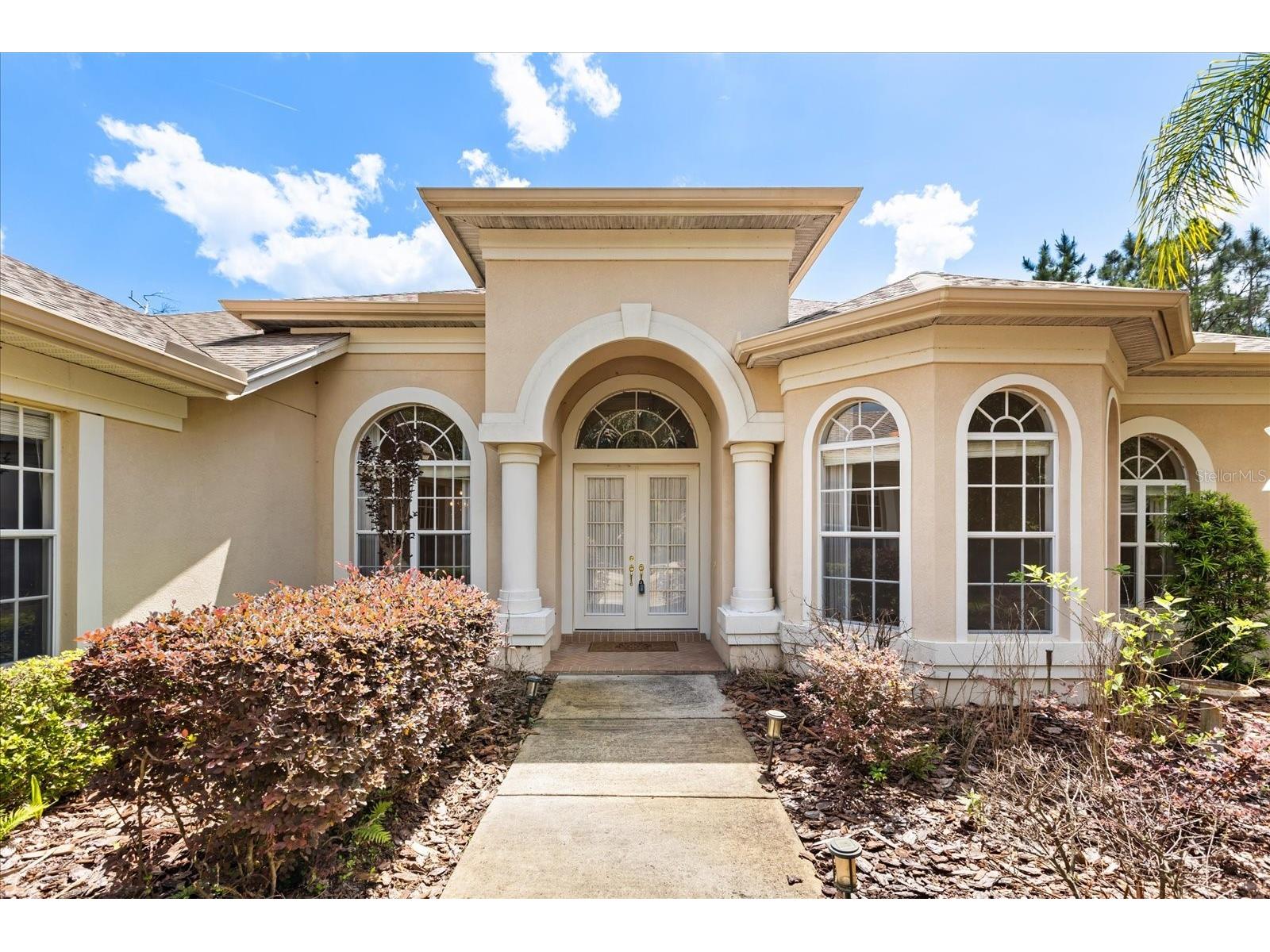 420 Valley Stream Drive Geneva FL 32732 O6400938 image2