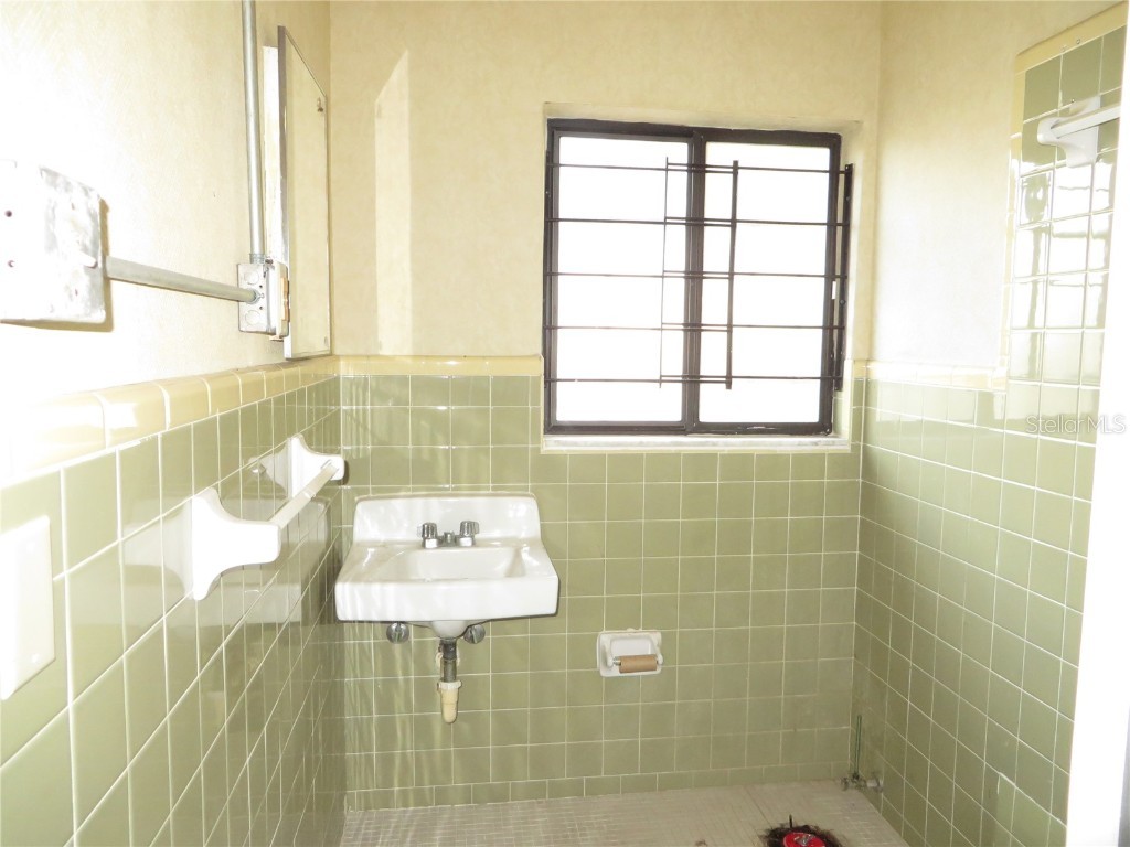 420 W Cherry Street Kissimmee FL 34741 S5100492 image8