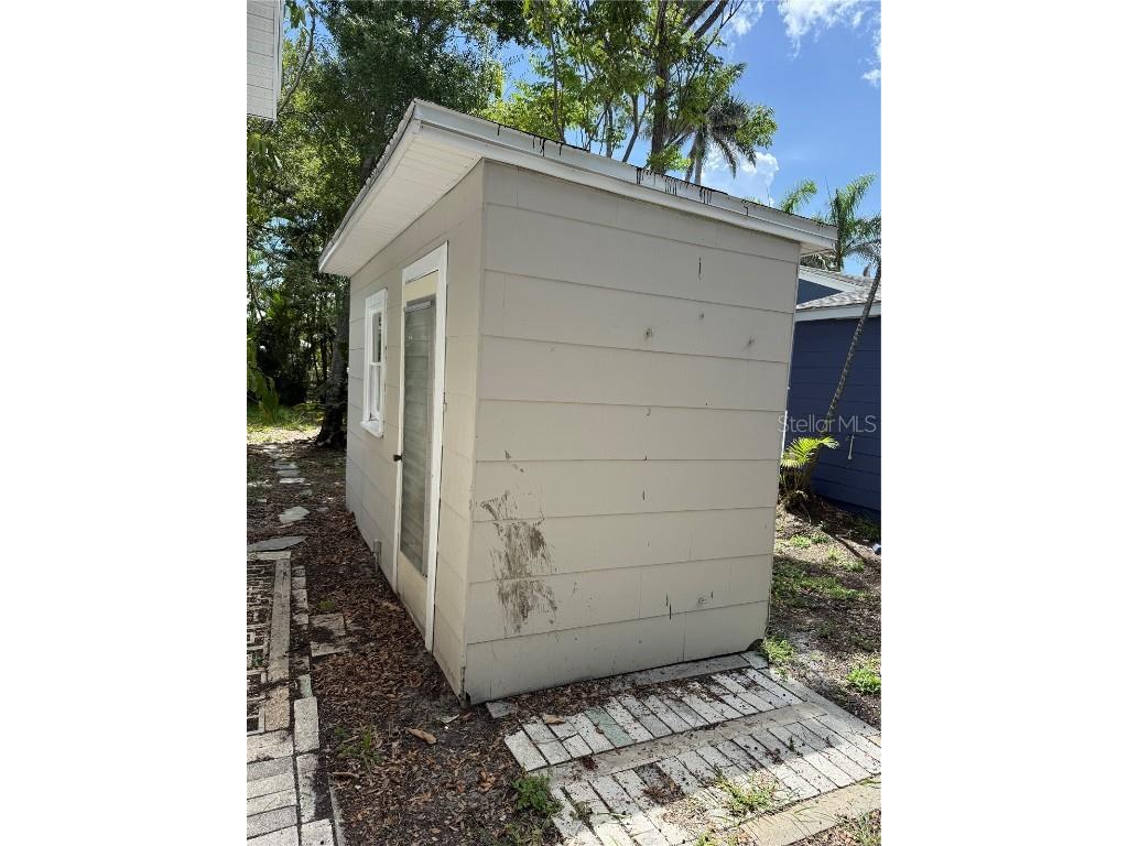 420 W Olympia Avenue Punta Gorda FL 33950 C7511113 image4
