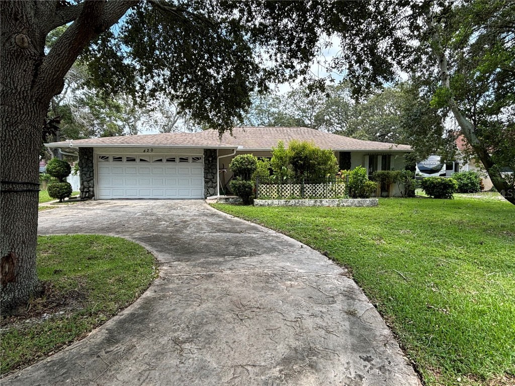 420 Wayfarer Court Tarpon Springs FL 34689 U8252938 image1