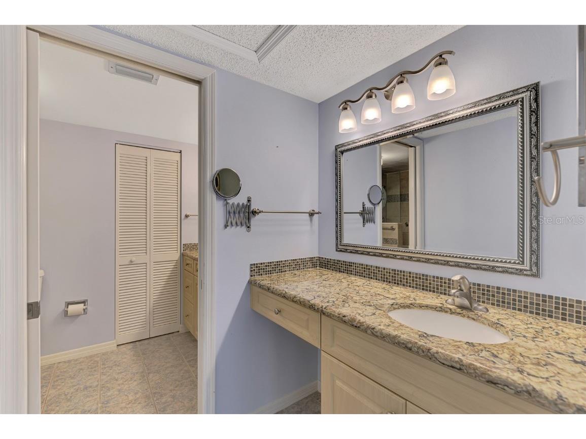 420 Wexford Circle #124 Venice FL 34293 N6140097 image25