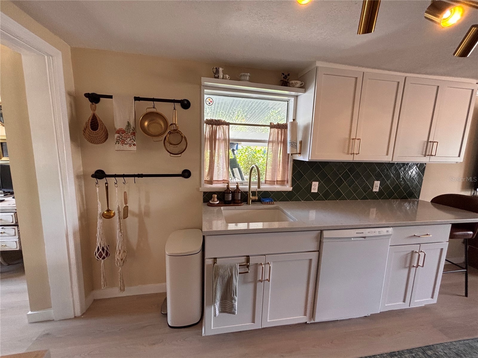 4200 42nd Avenue N Saint Petersburg FL 33714 TB8506367 image6
