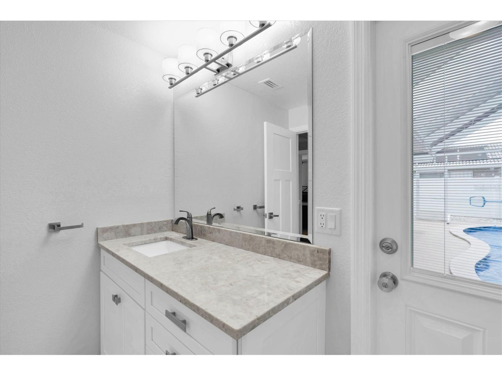 4200 46th Avenue S Saint Petersburg FL 33711 - BOCA CIEGA BAY TB8459277 image32