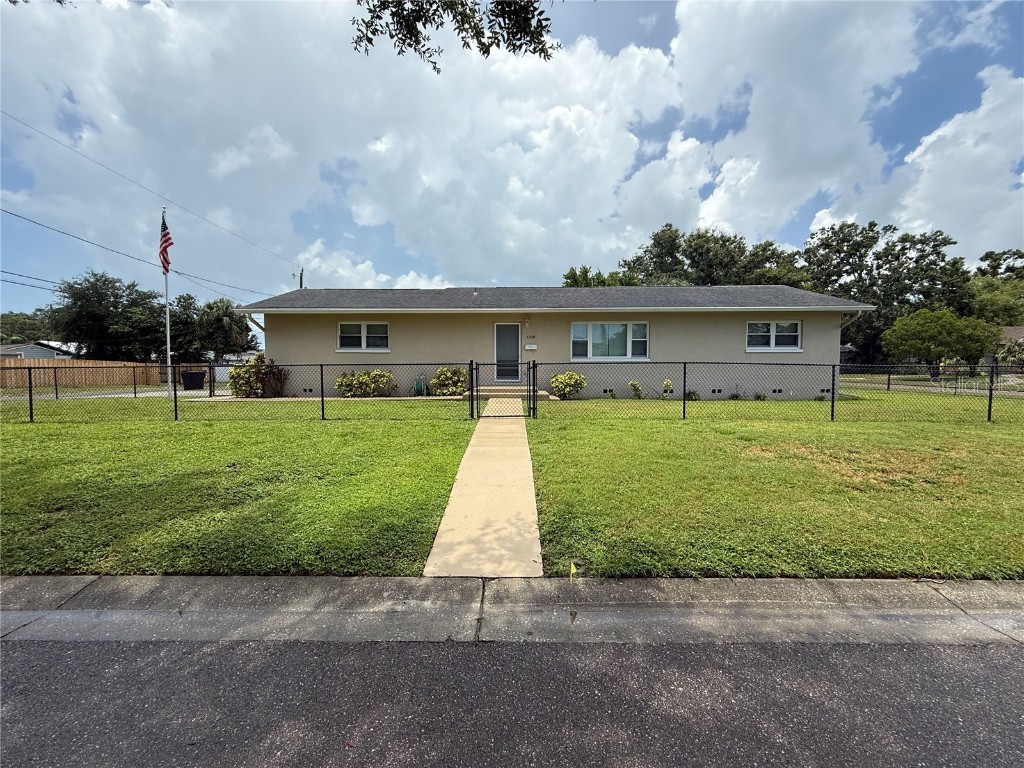 4200 4th Avenue S Saint Petersburg FL 33711 A4662364 image25