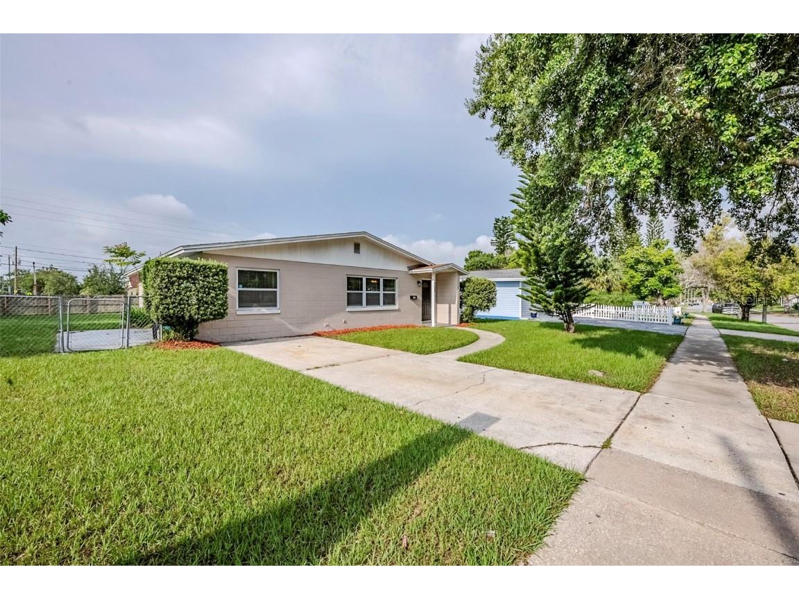 4200 Colony Way Orlando FL 32808 O6312517 image1