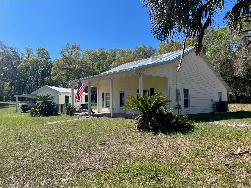 4200 Grand Avenue Deland FL 32720 V4928914 image1