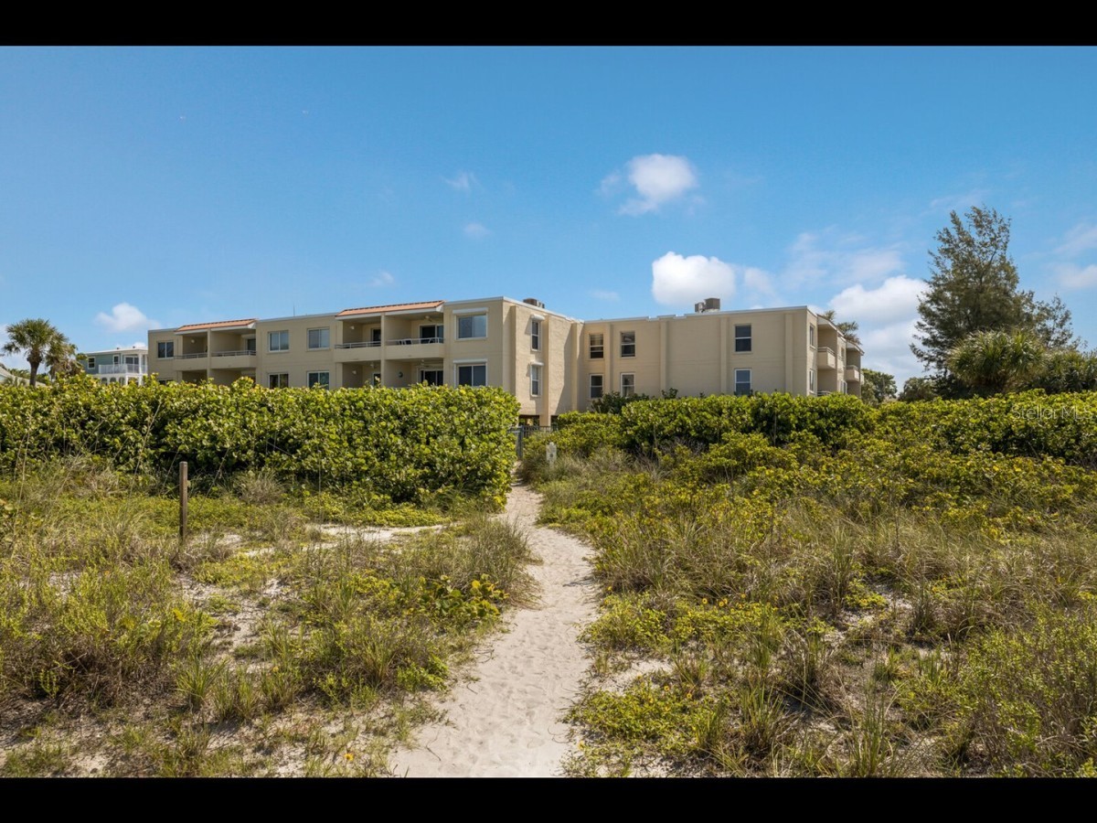 4200 Gulf Drive #205 Holmes Beach FL 34217 A4677335 image1