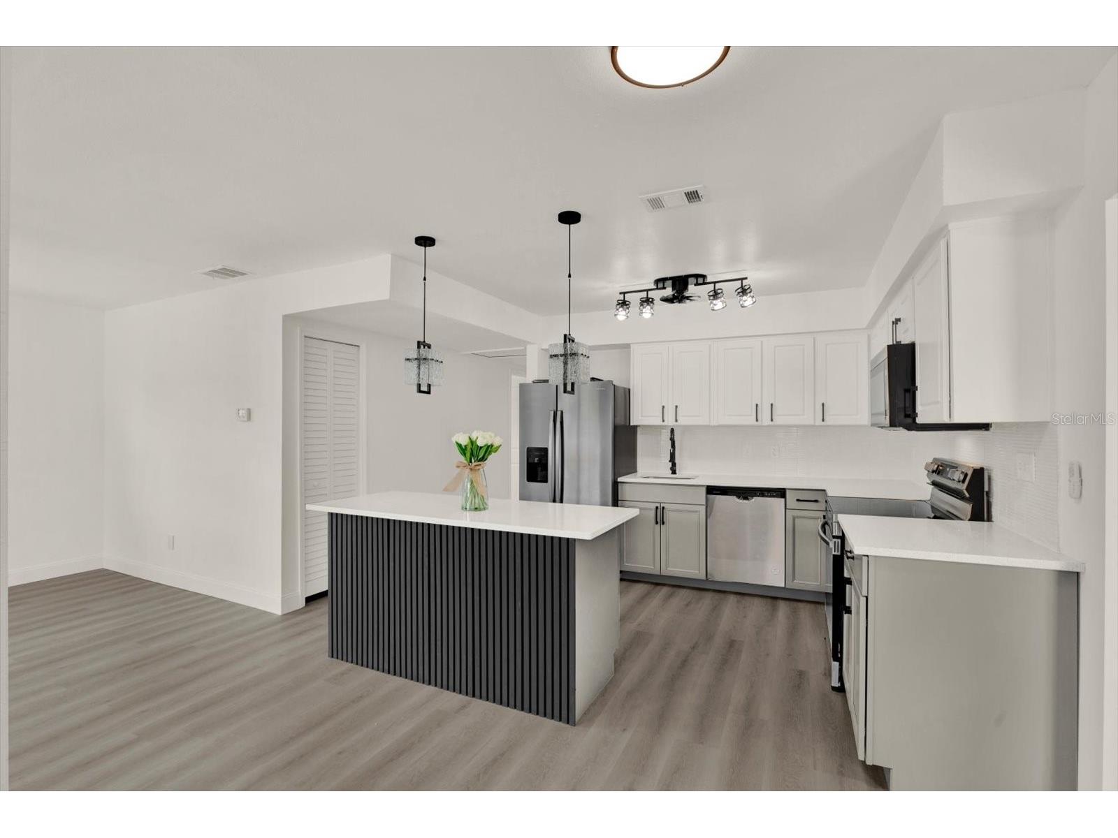 4200 Huntington Street NE Saint Petersburg FL 33703 TB8525701 image5
