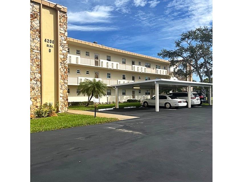 4200 SW Ironwood Circle #108B Bradenton FL 34209 A4676718 image1