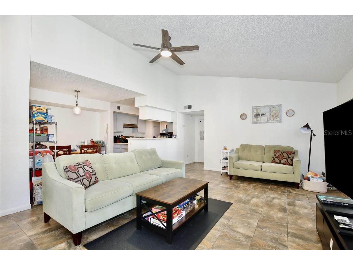 4200 Thornbriar Lane #E207 Orlando FL 32822 O6346073 image2