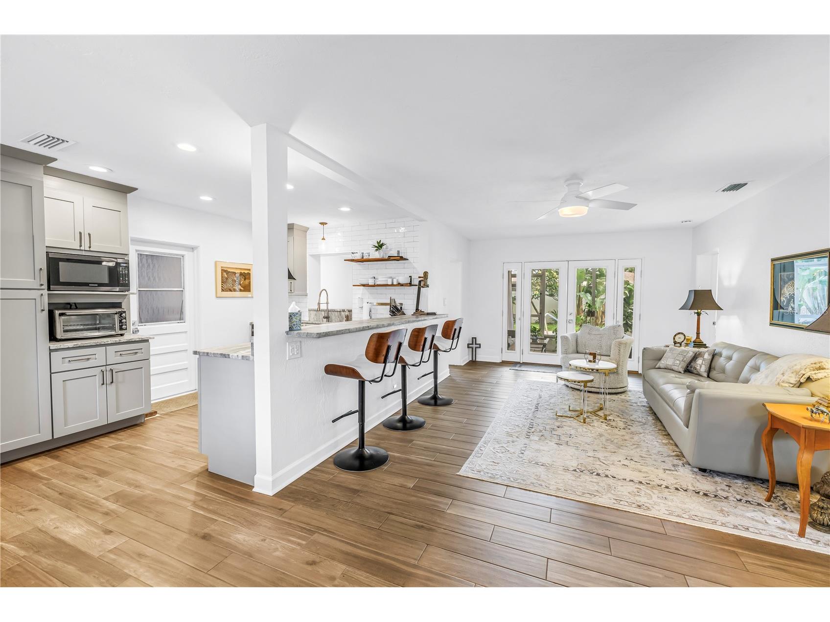 4201 27th Avenue N Saint Petersburg FL 33713 TB8517664 image18