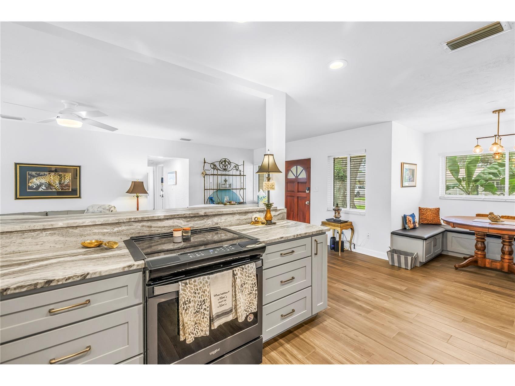 4201 27th Avenue N Saint Petersburg FL 33713 TB8517664 image24